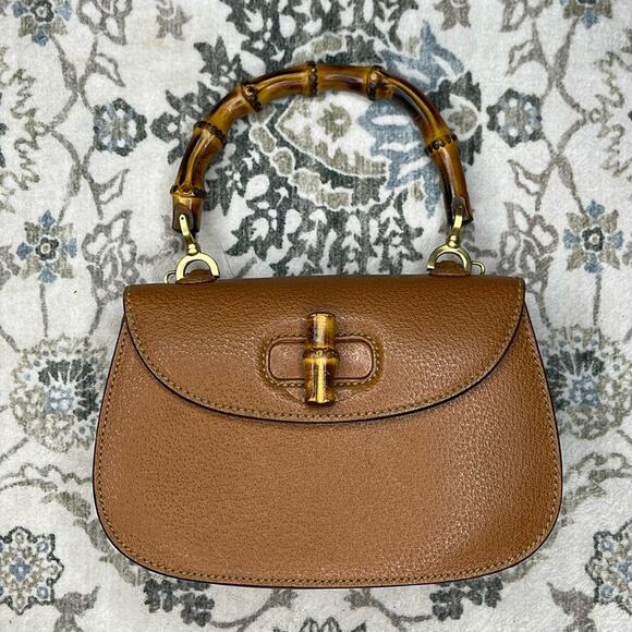 GUCCI Vintage Bamboo 1947 Tan Pebbled Leather Handbag AUTHENTICATED